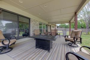 Gallery image of Perfect for Large Groups, Private Pool and Yard in Austin