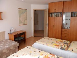 Fotografia z galérie ubytovania Komfortables Appartement mit privatem Pool v destinácii Balatonföldvár