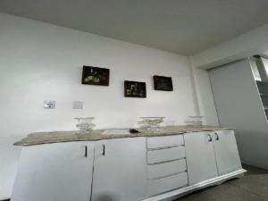 STUDIO 201 | WIFI 600MB | RESIDENCIAL JC, um lugar para ficar.的厨房或小厨房