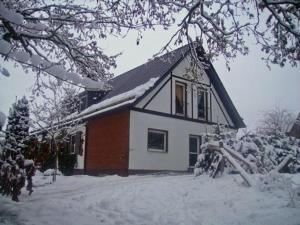 Appartement in HelminghausenDiemelsee mit Garten und Grill v zimě