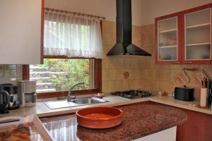 Kuchyňa alebo kuchynka v ubytovaní Schönes Appartement in El Paso mit Grill, gemeinsamem Pool und Terrasse