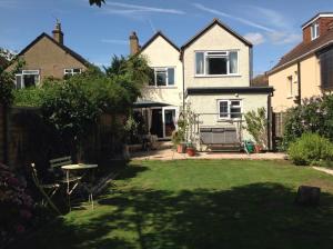 Afbeelding uit fotogalerij van Shepperton Guesthouse in Shepperton
