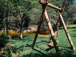 山林小屋周边自然景观