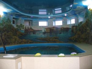 The swimming pool at or close to Strelets Hotel