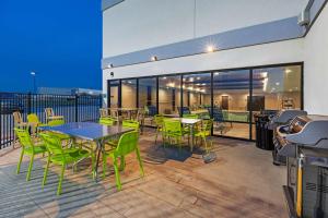 Balkón nebo terasa v ubytování Home2 Suites By Hilton Weatherford
