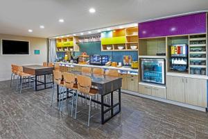 Kuchyň nebo kuchyňský kout v ubytování Home2 Suites By Hilton Weatherford