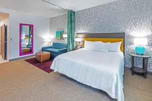 Postel nebo postele na pokoji v ubytování Home2 Suites By Hilton Weatherford