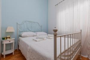 Posteľ alebo postele v izbe v ubytovaní Apartments by the sea Podaca, Makarska - 13189