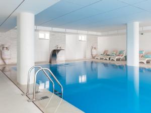 Der Swimmingpool an oder in der Nähe von MH Peniche