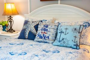 Voodi või voodid majutusasutuse Spring Special! Renovated Resort Condo - on the Beach! toas +62 fotot