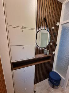 Ein Badezimmer in der Unterkunft Ferienwohnung für 3 Personen  1 Kind ca 60 m in Njivice, Kvarner Bucht Krk