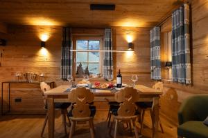 Posezení v ubytování Schwarzwald Chalet -Wilde Rench-