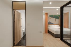 Double B Hostel客房内的一张或多张床位