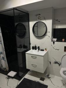 Phòng tắm tại Moon Residence