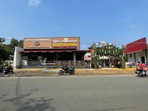 Gedung tempat hotel berlokasi