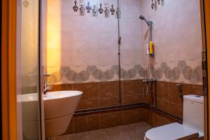 Koupelna v ubytování Cozy 2 Bedrooms with 1 Bathroom