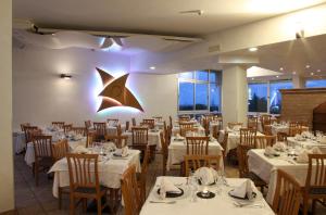 Εστιατόριο ή άλλο μέρος για φαγητό στο Hotel Plaza