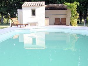Swimmingpoolen hos eller tæt på Lovely Cottage in Valr as with Swimming Pool