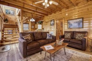 赛维尔维尔Awesome View, Pool, Hot Tub Game Room, Fireplace的相册照片