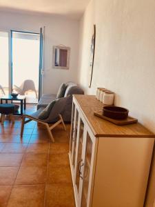 Zdjęcie z galerii obiektu Punta di Mare, appartements comme sur un bateau w mieście Linguizzetta
