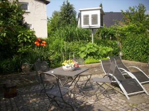 Ein Garten an der Unterkunft Apartment at the Knappensee in Groß Särchen
