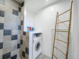 Φωτογραφία από το άλμπουμ του 3287-Appartement 5 couchages à 300m de la plage σε Argelès-sur-Mer +2 φωτογραφίες