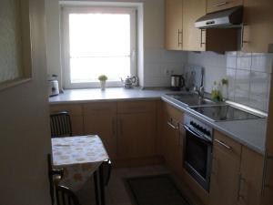 Η κουζίνα ή μικρή κουζίνα στο Holiday apartment Donner