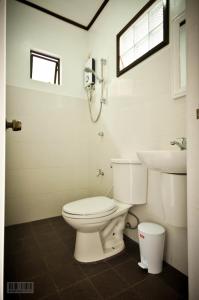 Ванная комната в Cleon Villas Pension