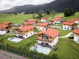 Loftmynd af Inzell Chalets with private pool