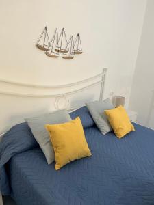 A bed or beds in a room at Casa San Domingo