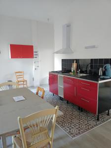 Η κουζίνα ή μικρή κουζίνα στο Appart 5 personnes