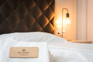 Postel nebo postele na pokoji v ubytování Los Lorentes Hotel Bern Airport