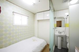 Koupelna v ubytování K-POP Residence Myeongdong 1 + 37 fotografií