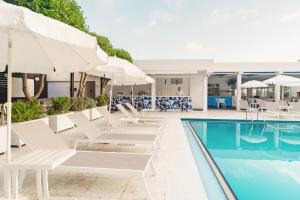 Bazén v ubytování Diana Palace Hotel Zakynthos nebo v jeho okolí