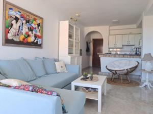 Kuchyňa alebo kuchynka v ubytovaní Torrox Costa ZJ Apartment