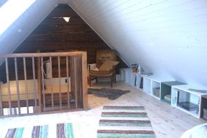 Afbeelding uit fotogalerij van Loft Apartment at Isola Gård on the middle of Öland in Färjestaden