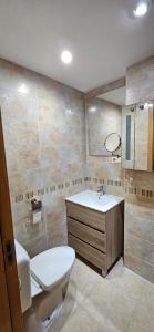 Koupelna v ubytování Apartamento 2ª Línea-Oropesa del Mar