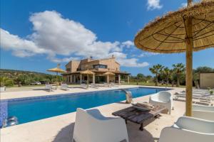 Villa con piscina y complejo en Campos -2795 Mallorca, en Campos
