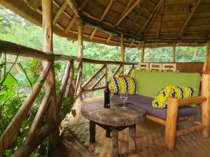 Κήπος έξω από το Pumba Safari Cottages
