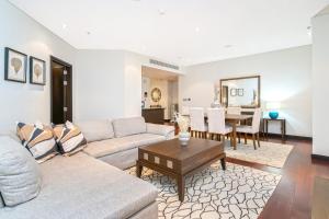 Gallery image of Anantara Flatprivate Beach! Burj & Sea View in Dubai