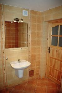 Ванная комната в Dom W Rzepiskach