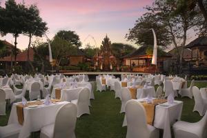 Restaurace v ubytování Bali Tropic Resort & Spa - CHSE Certified + 37 fotografií