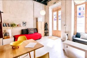 Posezení v ubytování Estudio Loft en el centro de Madrid reformado en enero 2024