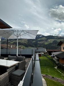 Nespecifikovaný výhled na hory nebo výhled na hory při pohledu z apartmánu