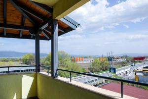 Balkón nebo terasa v ubytování Family Hotel Gotse Delchev
