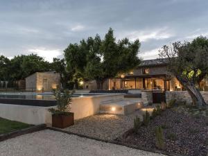 a home with a swimming pool and a house at LE DOMAINE 5 étoiles Spa Saint Quenin Vaison 30 personnes MONT VENTOUX PROVENCE in Vaison-la-Romaine