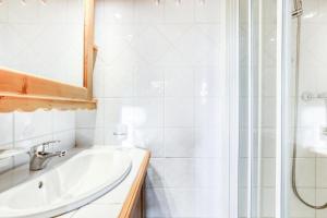 Kúpeľňa v ubytovaní Résidence Les Alpages de Chantel - maeva Home - Appartement 4 Pièces 8 Personnes - Sélection MAE-1649 + 19 fotografií
