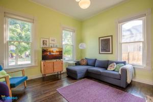 Χώρος καθιστικού στο 425's Kid Friendly Stay