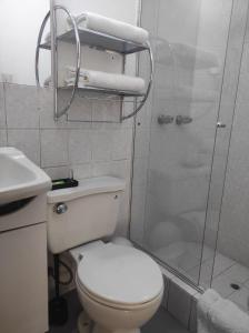 Ein Badezimmer in der Unterkunft Runcu Arequipa