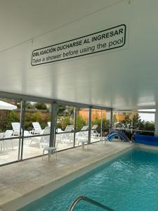 Bazén v ubytování Hotel Tamariz nebo v jeho okolí